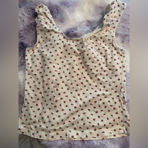 Brandy Melville Cream Floral Top - Picture 3 of 3